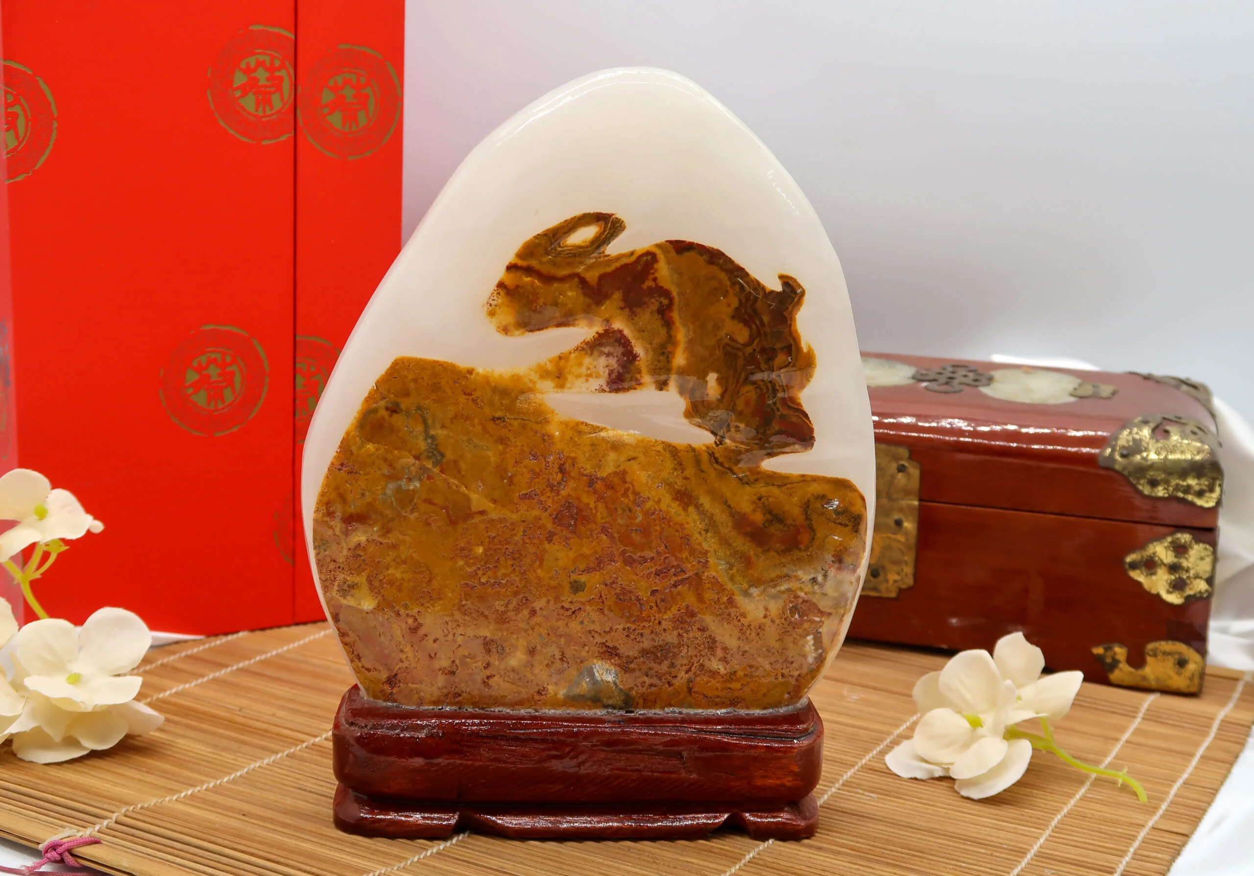 玉兔迎祥 玉石擺飾｜天然玉石．玉兔擺件．藝術收藏．開運招福