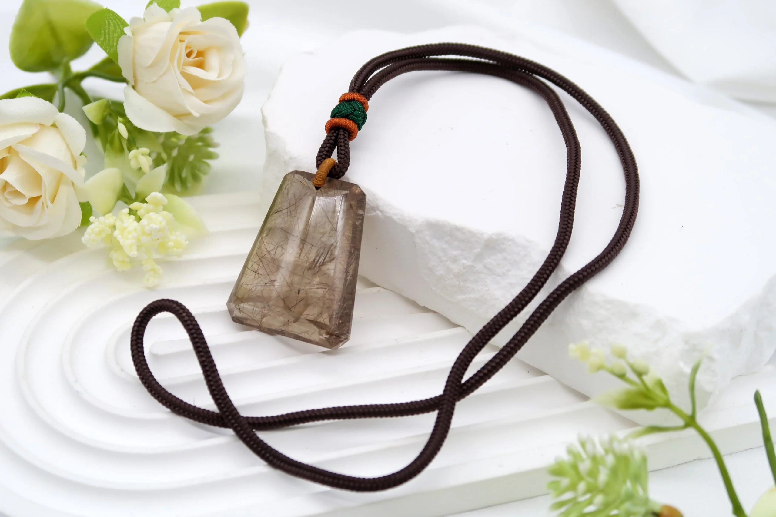 《幽燁金絲》天然鈦晶吊墜項鍊，嚴選高品質天然鈦晶精心打造