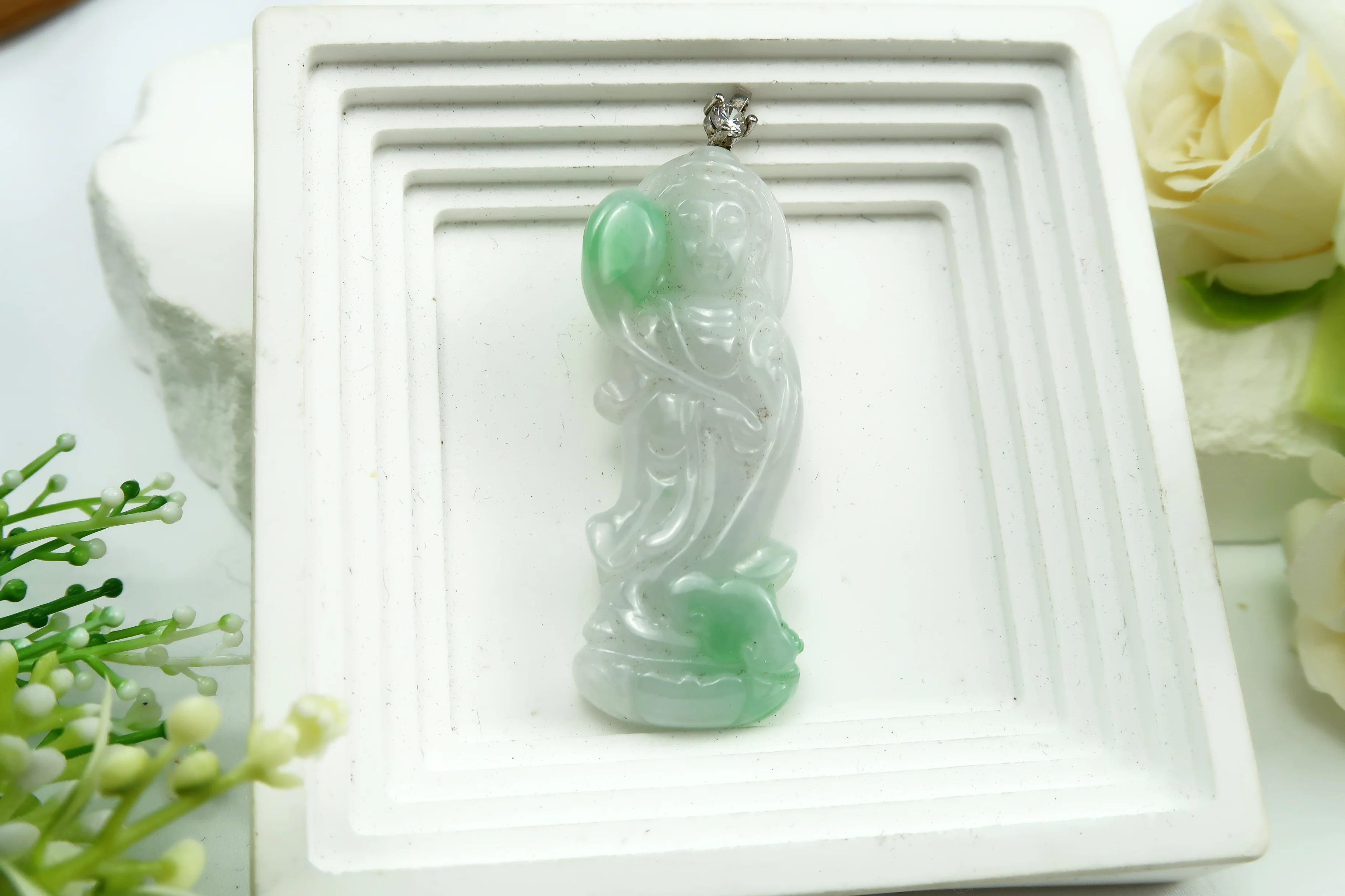 《清露觀雲》天然翡翠觀音吊墜