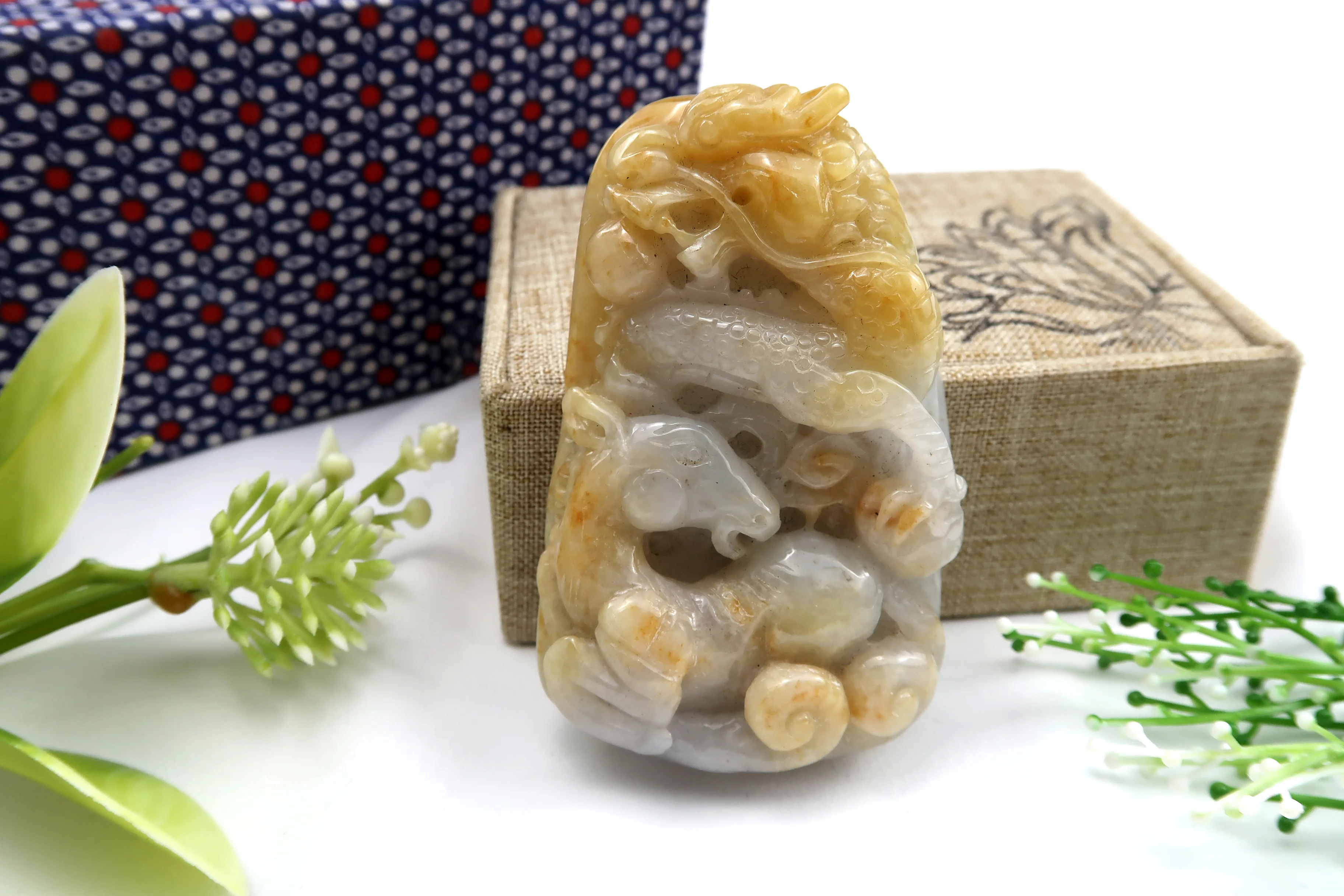 《龍躍福祿》翡翠精雕古韻吊墜