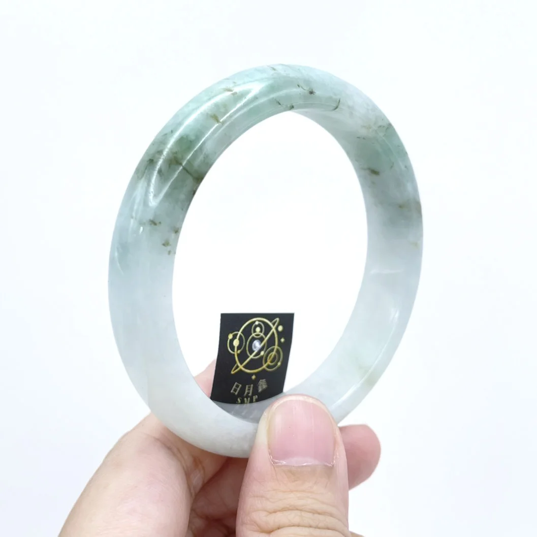 天然翡翠飄花玉鐲